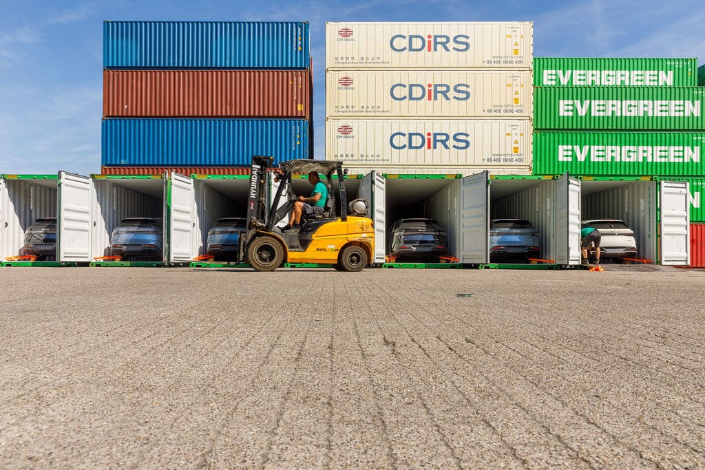 container handling
