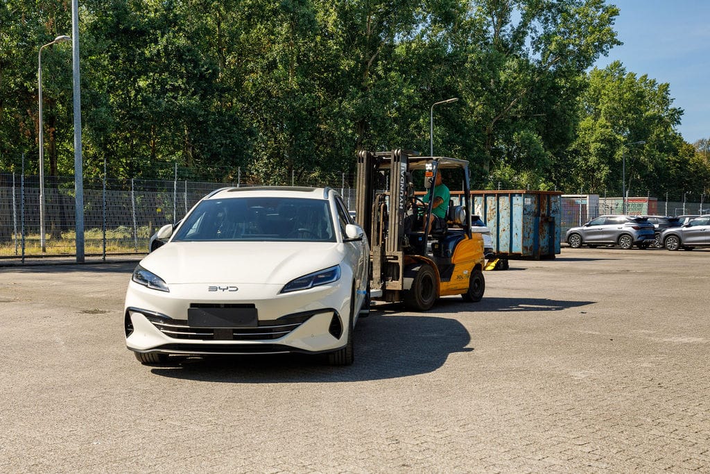 vehicle delivery service