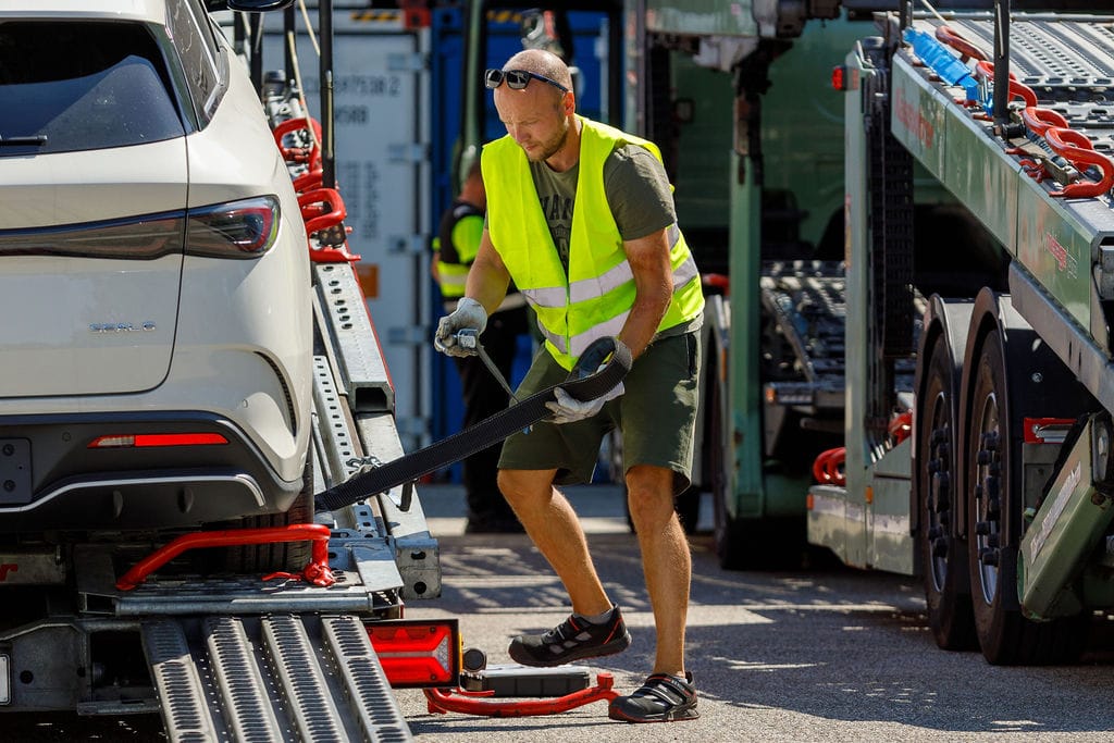 automotive warehousing
